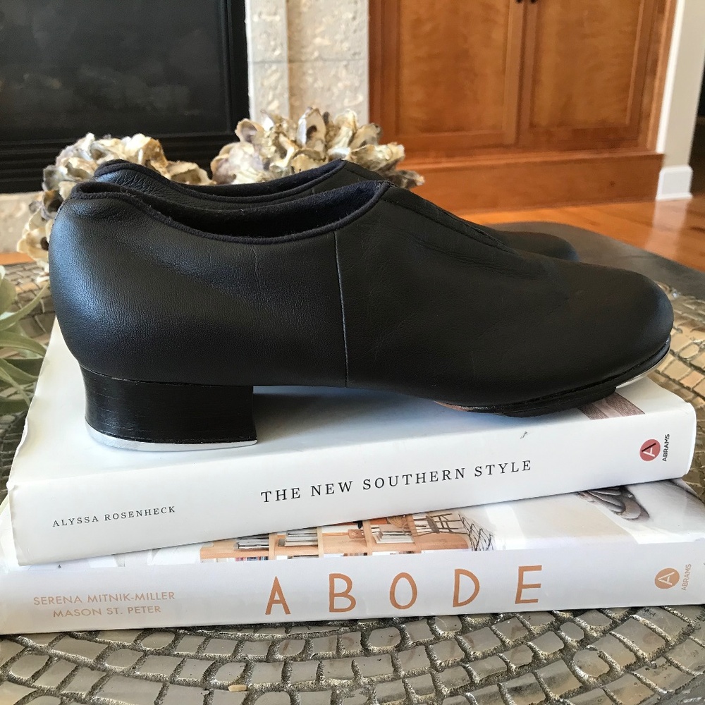 BLOCH BLACK SLIP ON LEATHER TAP SHOES - Picture 2 of 13